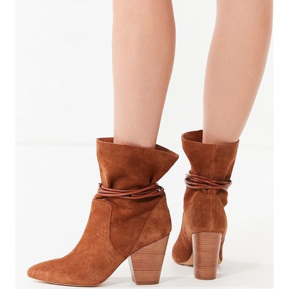 Urban Outfitters Carla Slouch Ankle Boot Stacked - Picture 6 of 6